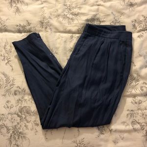 VINCE Relaxed Pleated Trousers